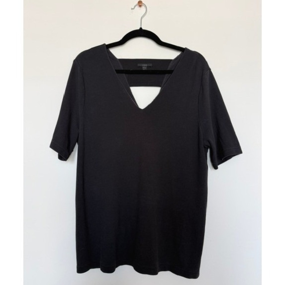 COS Black Knit Top Women's Size Medium | Minimalist Back Cutout Short Sleeve Top